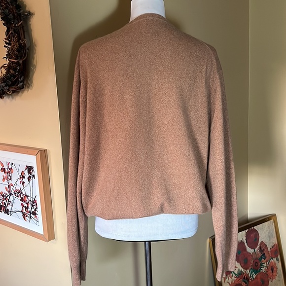 JOS A BANK Size Large V-neck Pullover Sweater Classic Khaki Tan Cashmere $198 - Picture 6 of 11